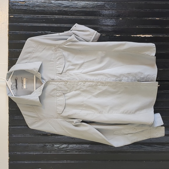 Columbia Tops - Columbia Omni-shade Women's Size M